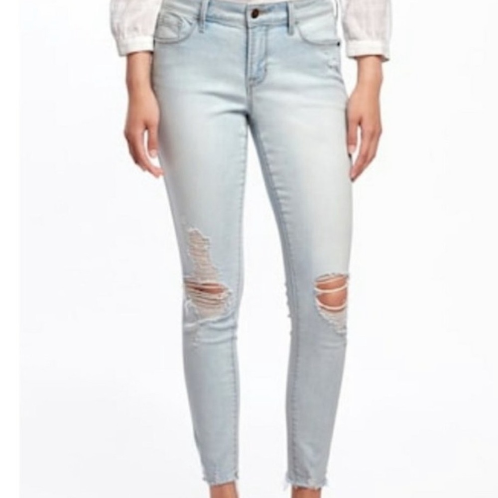 Old Navy rockstar " Mid rise/ Taille Mi-Basse" Size 8